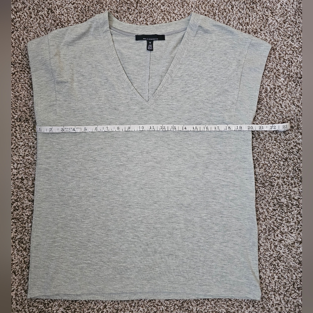 WHBM T-Shirt Light Green
